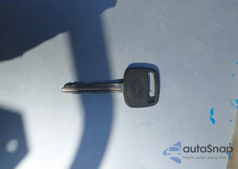 2005 Toyota Tacoma из США, поврежденный, VIN 5TETX22N55Z125063